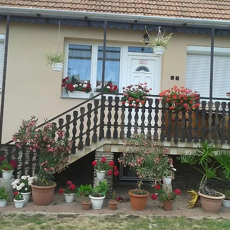 Marika Haus